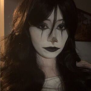 Meet your Posher, Izzabella